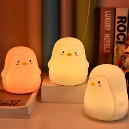 penguin Silicone LED night light change 7 colour soft silicone 